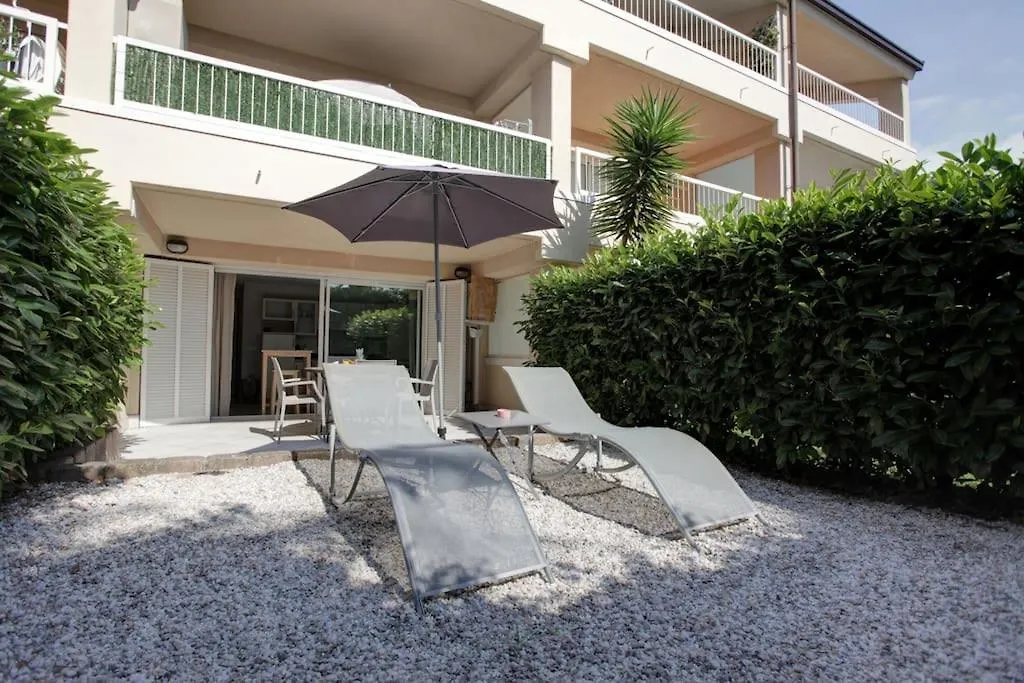 Beautiful Studio Close To Beach Private Parking Villeneuve-Loubet Appartement