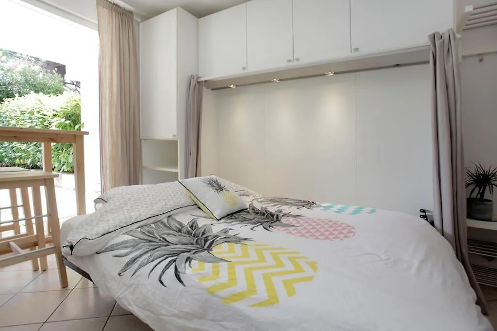 Beautiful Studio Close To Beach Private Parking Villeneuve-Loubet Appartement