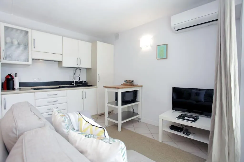 Beautiful Studio Close To Beach Private Parking Villeneuve-Loubet France